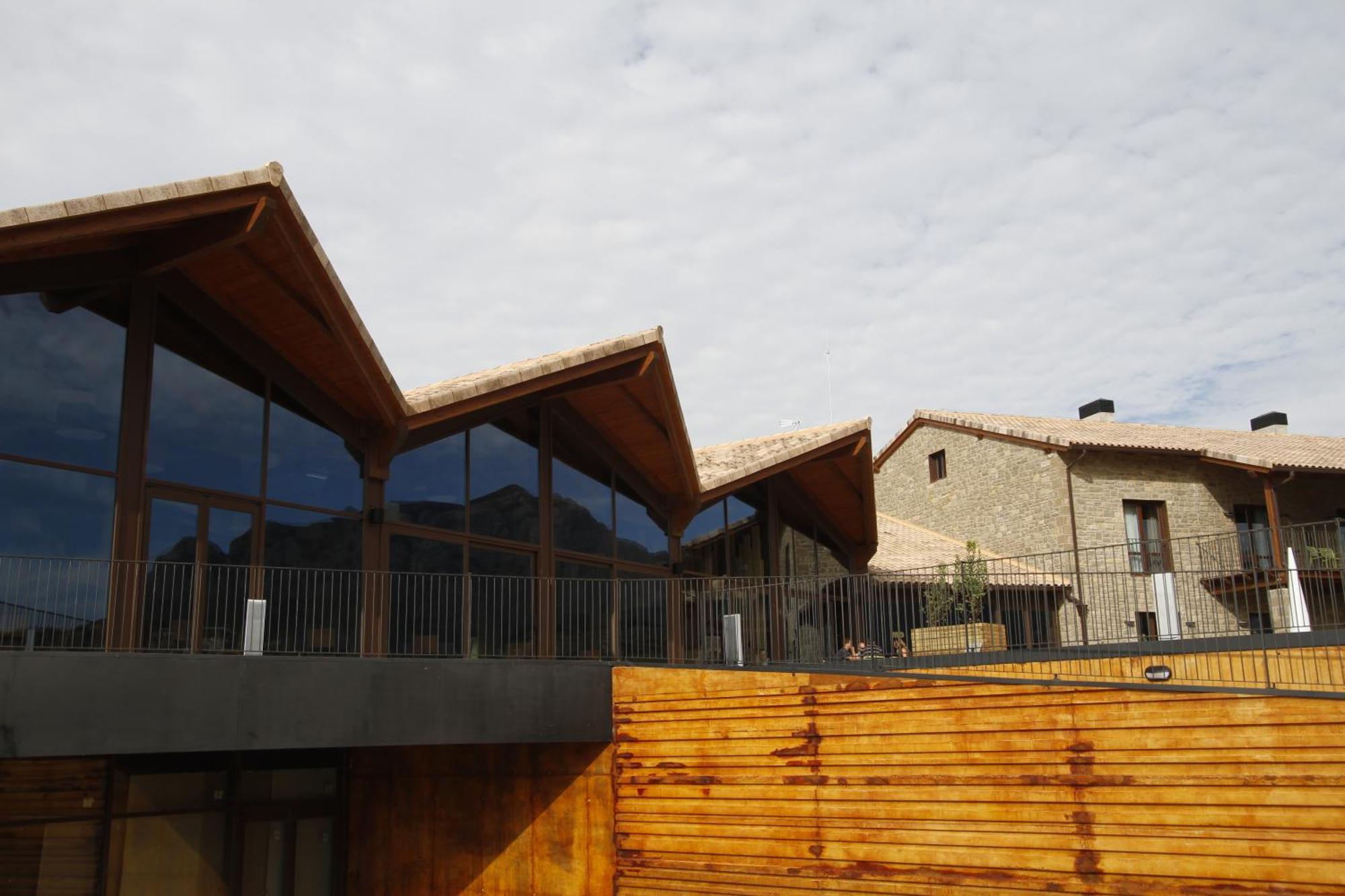 Hotel Spa Aguas De Los Mallos Murillo de Gállego Exterior photo